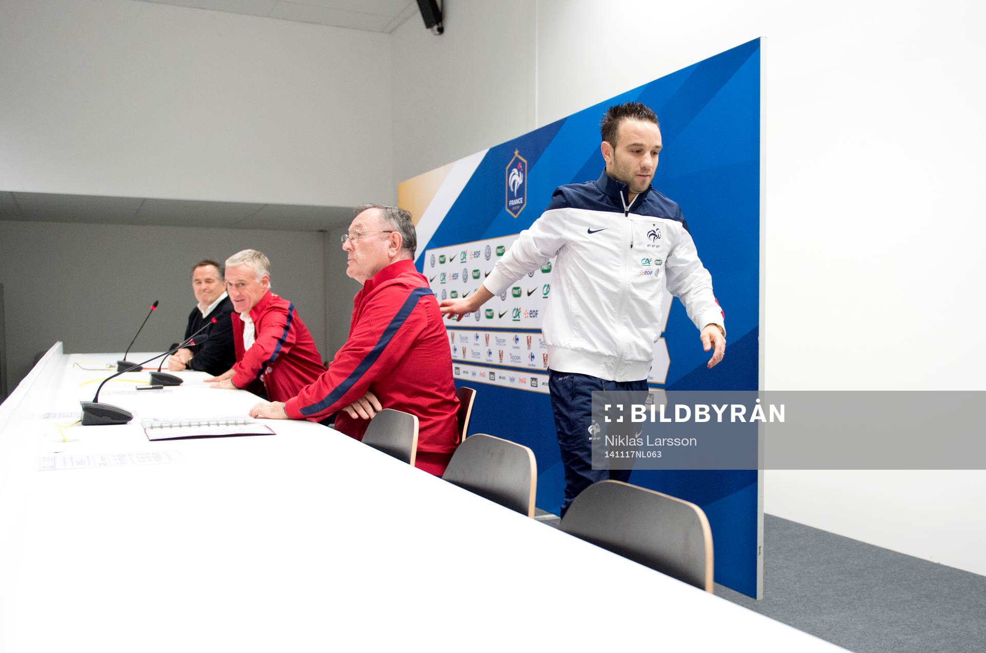 Frankrikes Mathieu Valbuena och Frankrikes förbundskapten