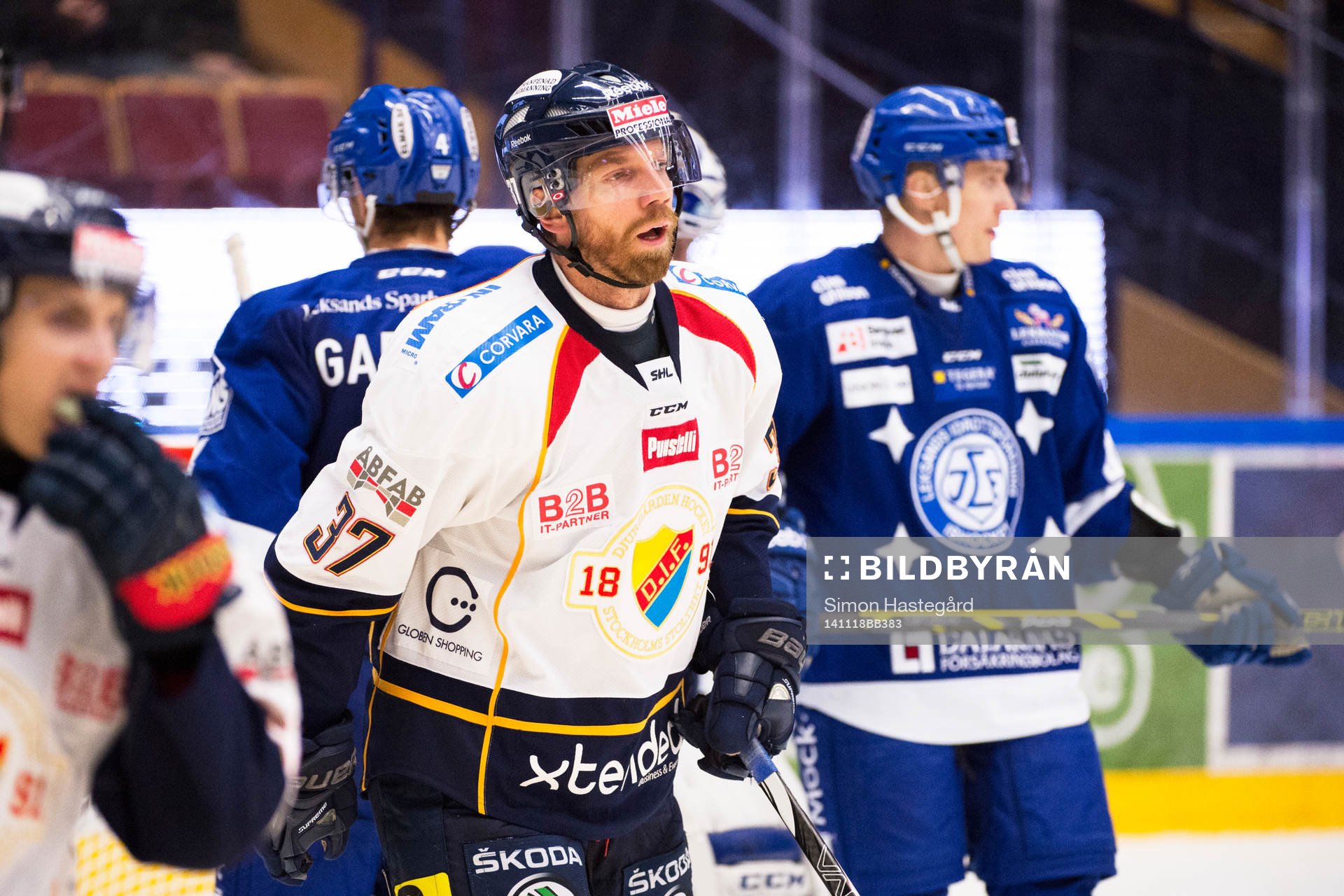 Djurgårdens Mikael Samuelsson deppar