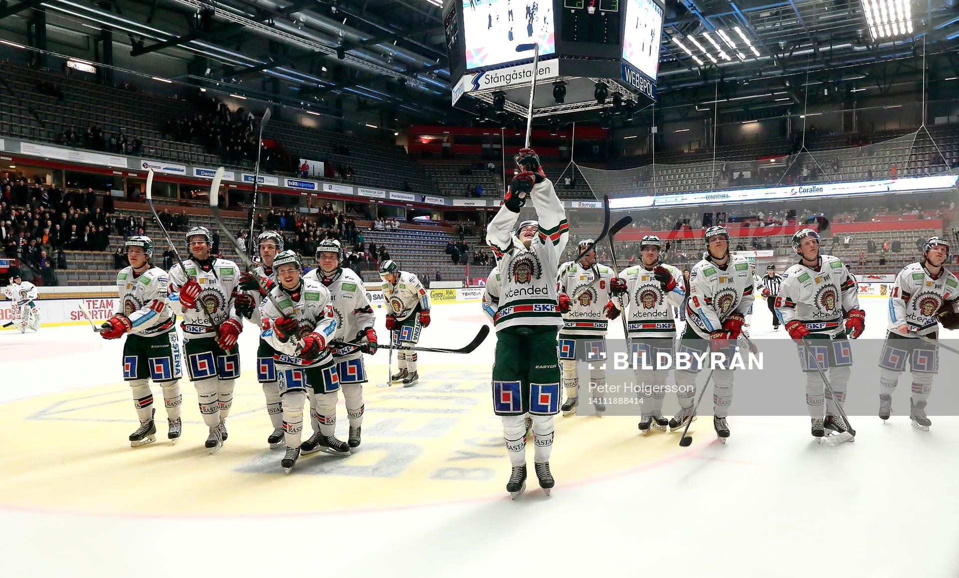 Frölunda jublar och tackar sina supprters