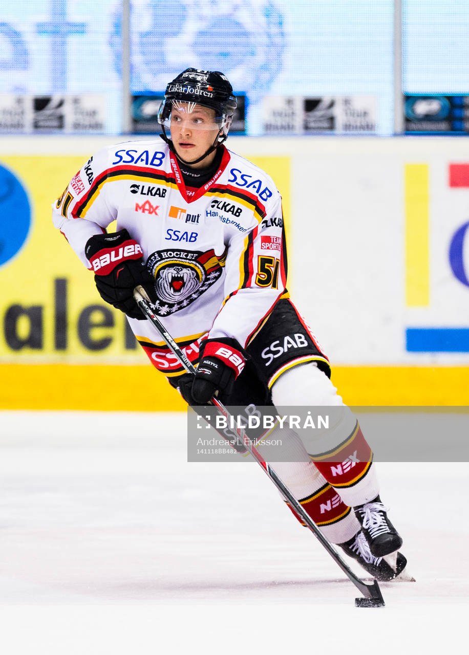 Luleås Kristian Näkyvä med pucken
