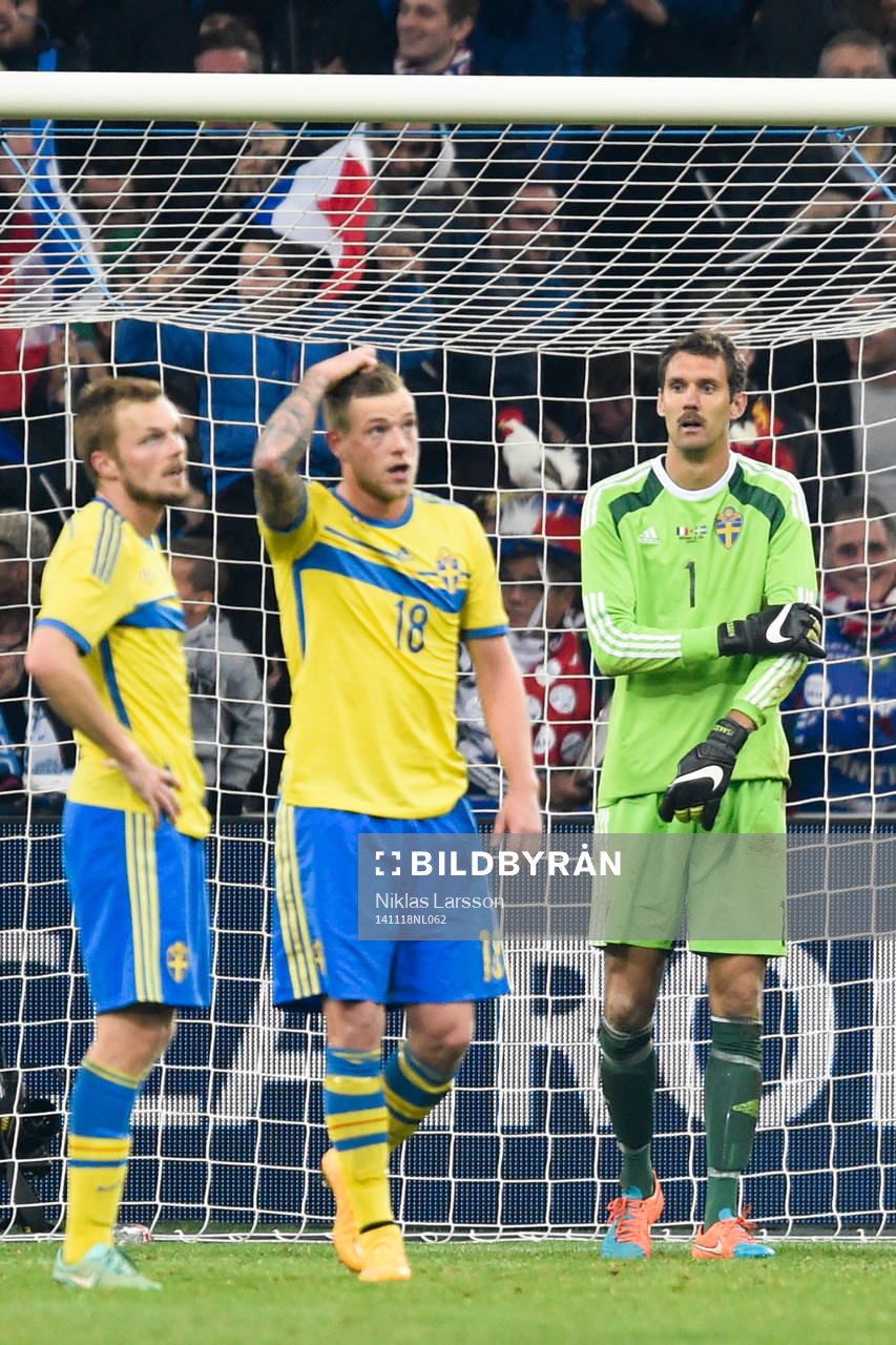 Sveriges Sebastian Larsson, John Guidetti och målvakt