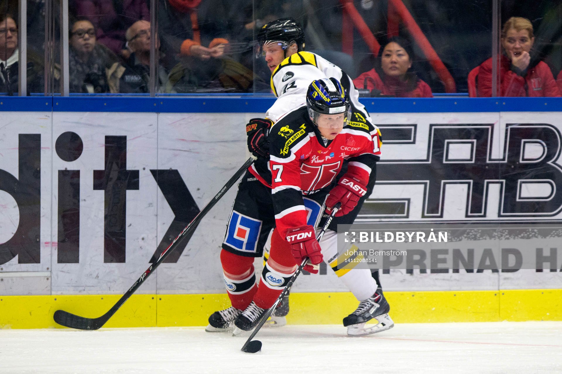 Örebros Daniel Viksten och Brynäs Greg Scott