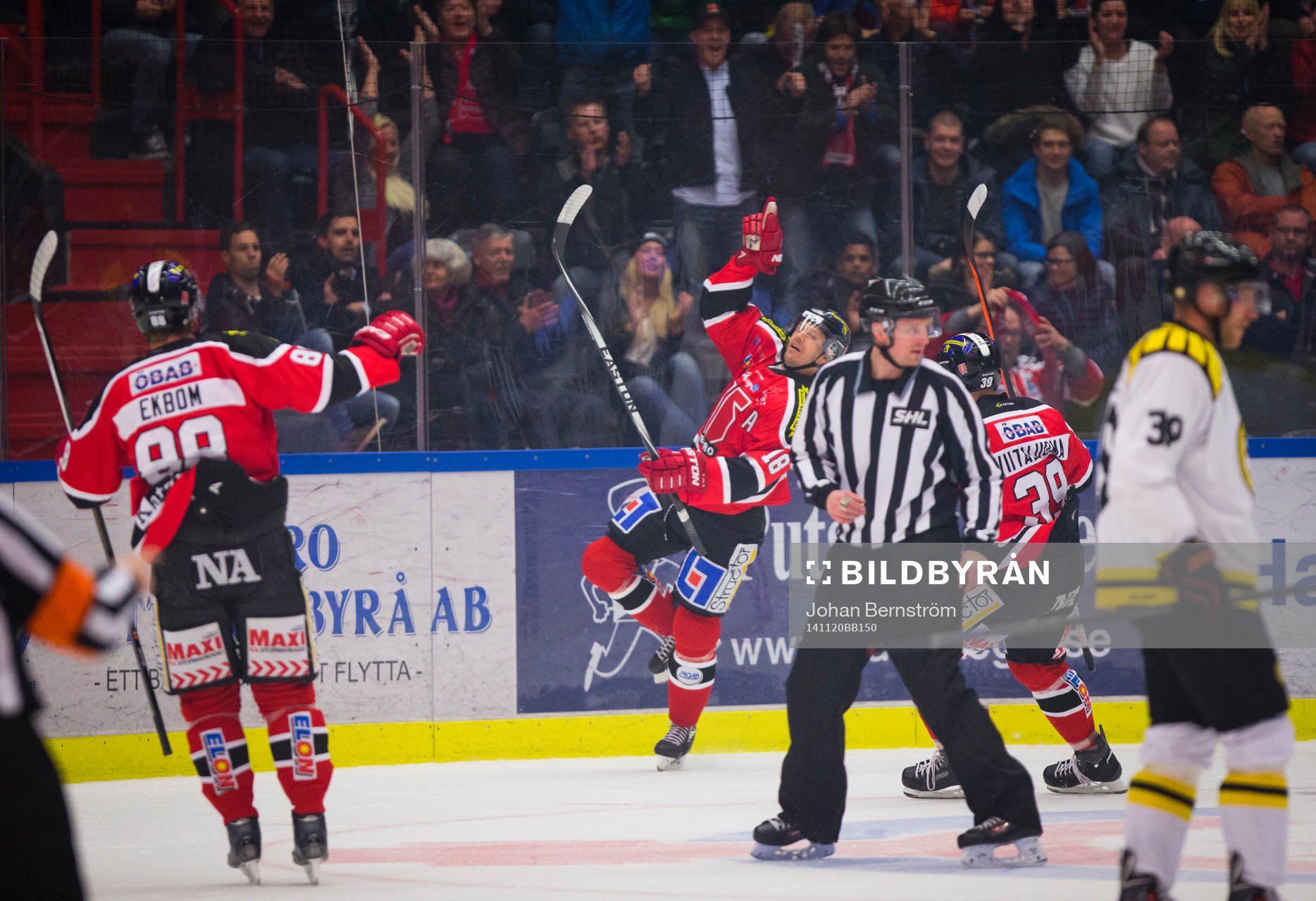 Örebros Jared Aulin jublar