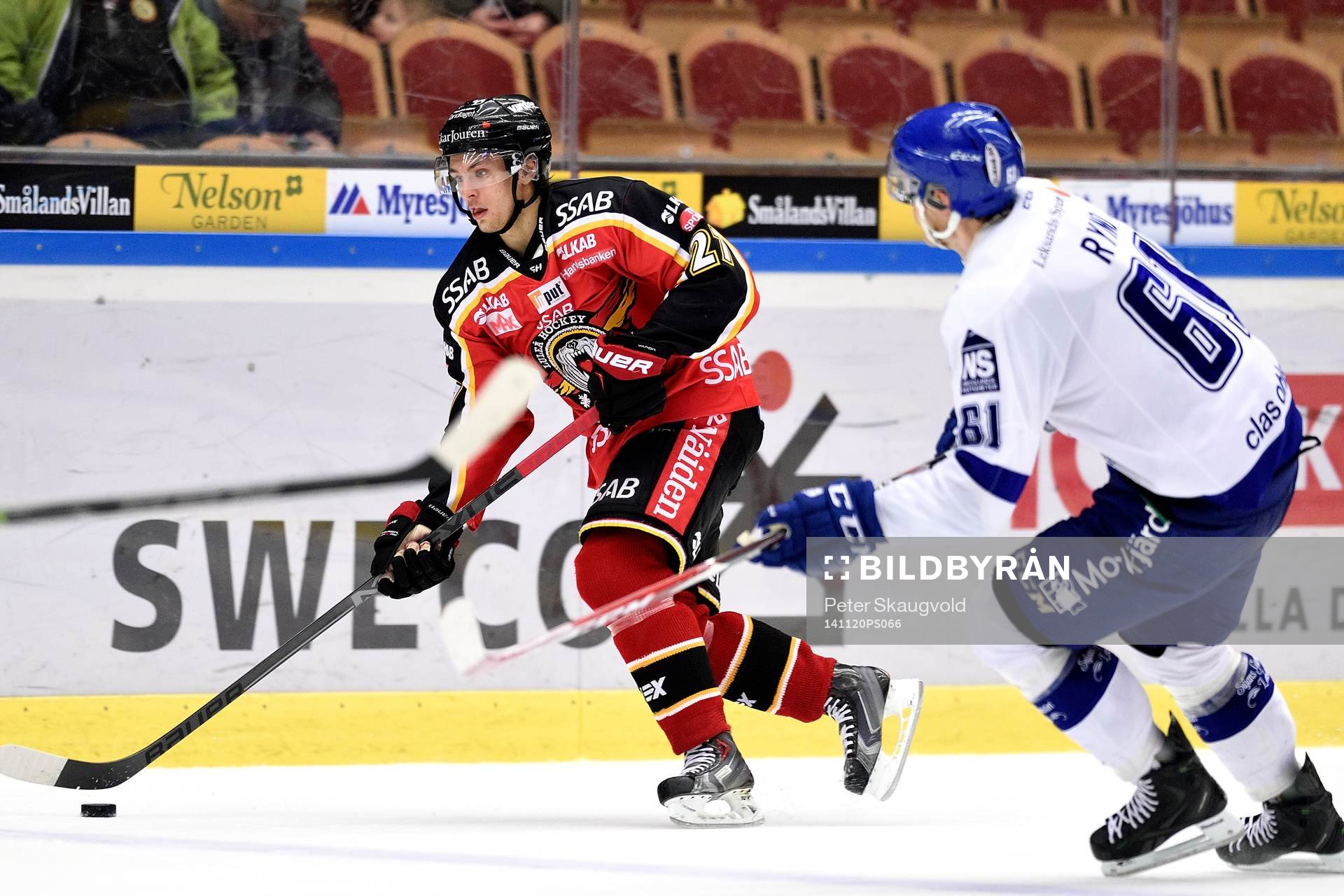 Luleås Daniel Zaar med pucken