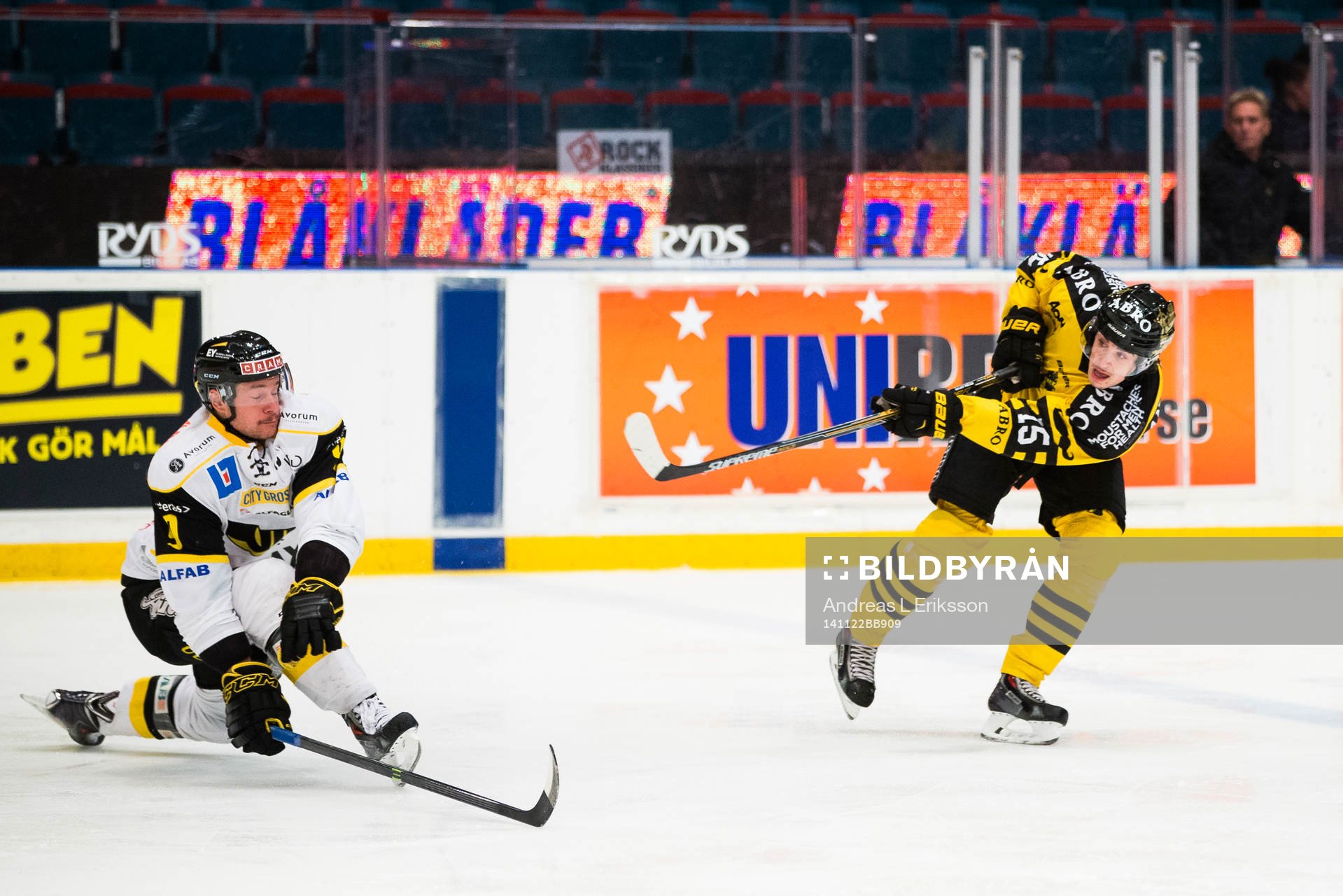 s Jonathan Andersson