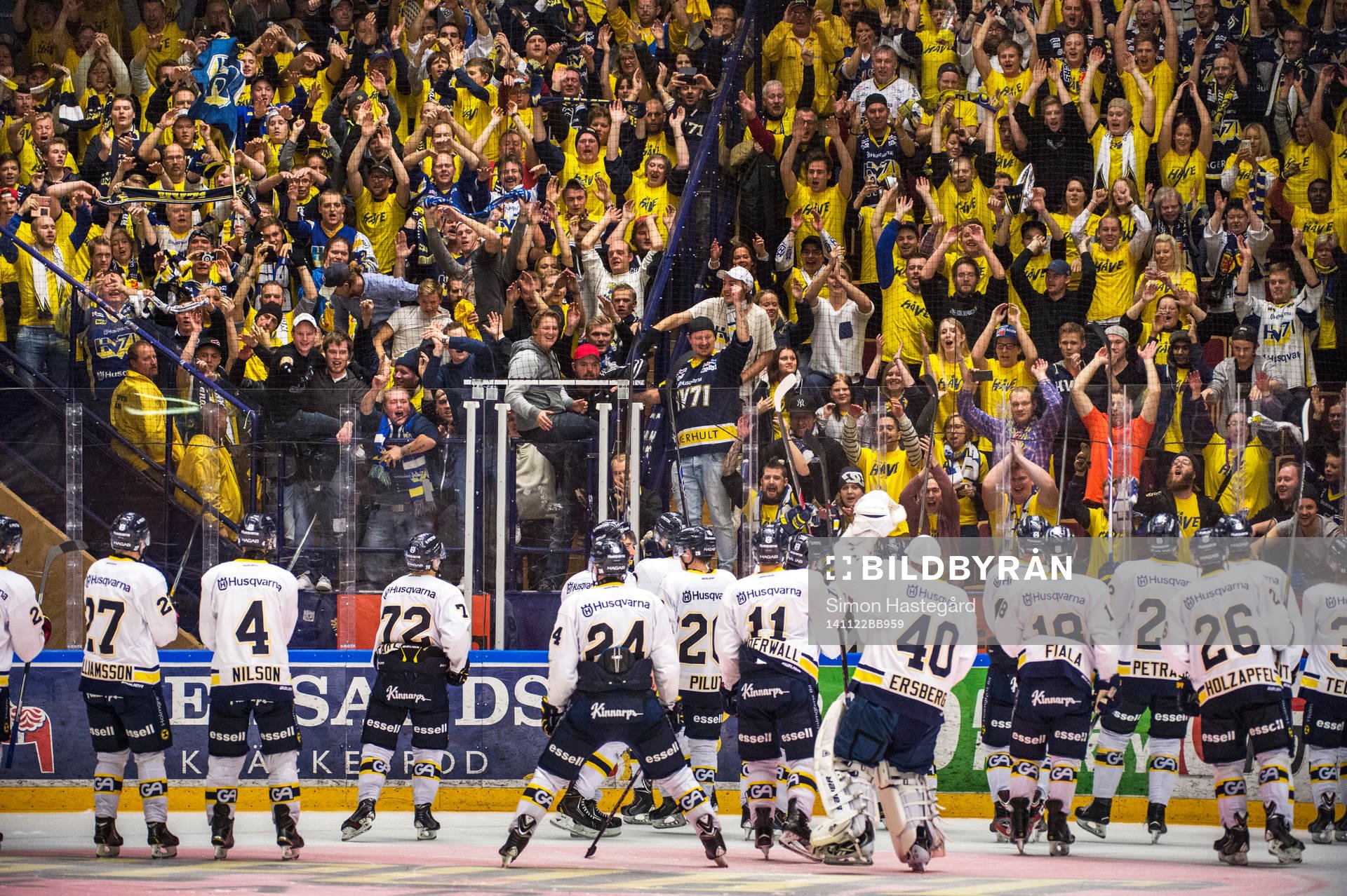 HV71s spelare och supportrar jublar