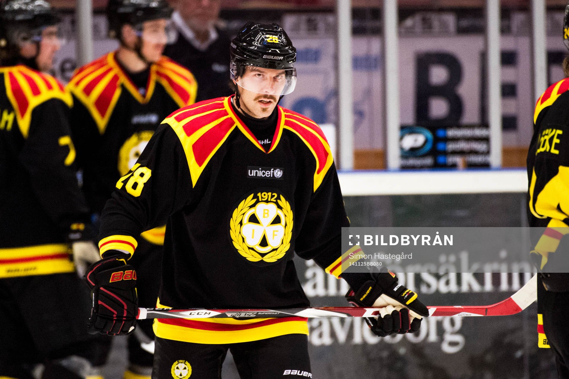 Brynäs Emil Lundberg före ishockeymatchen i SHL mellan