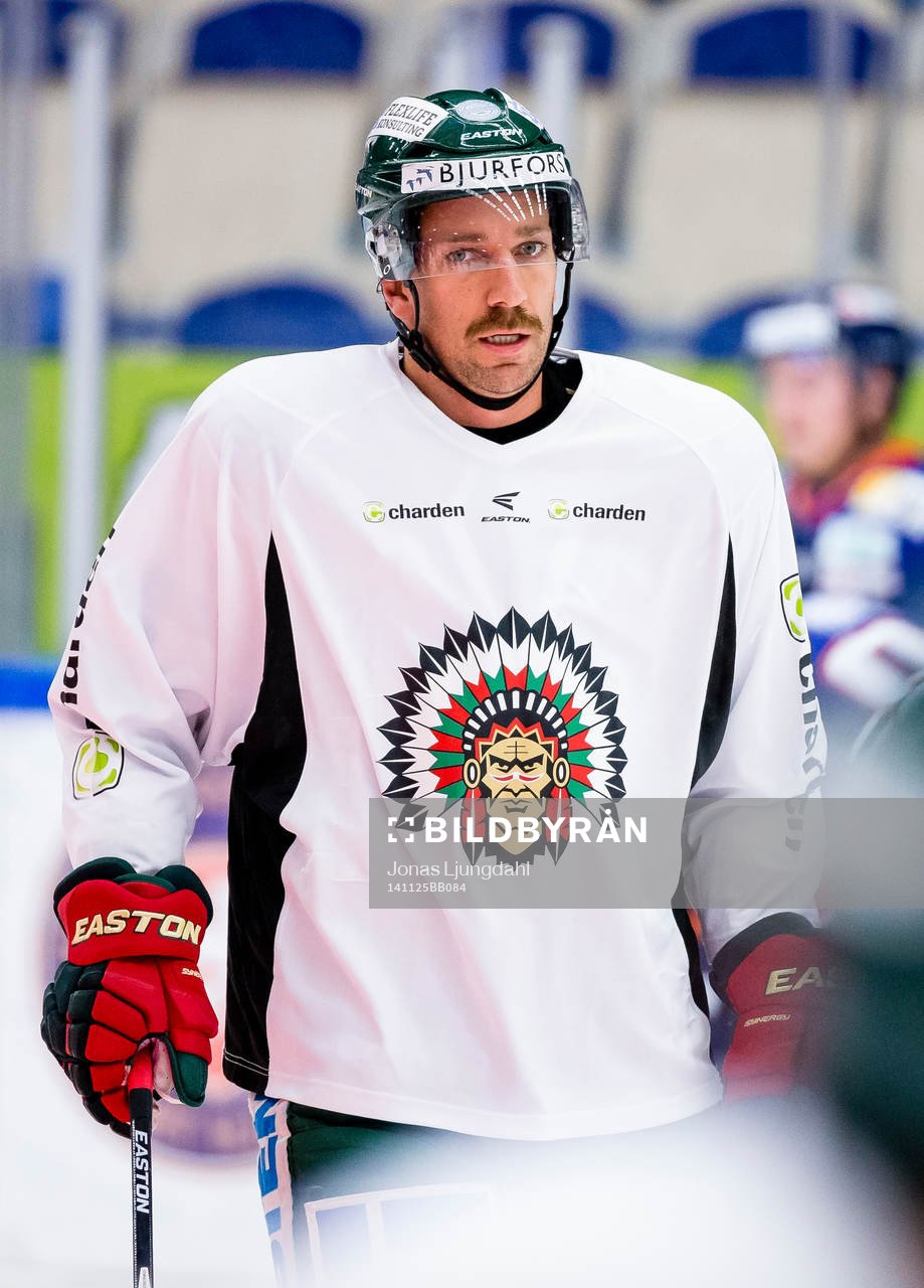 Frölundas Joel Lundqvist värmer upp
