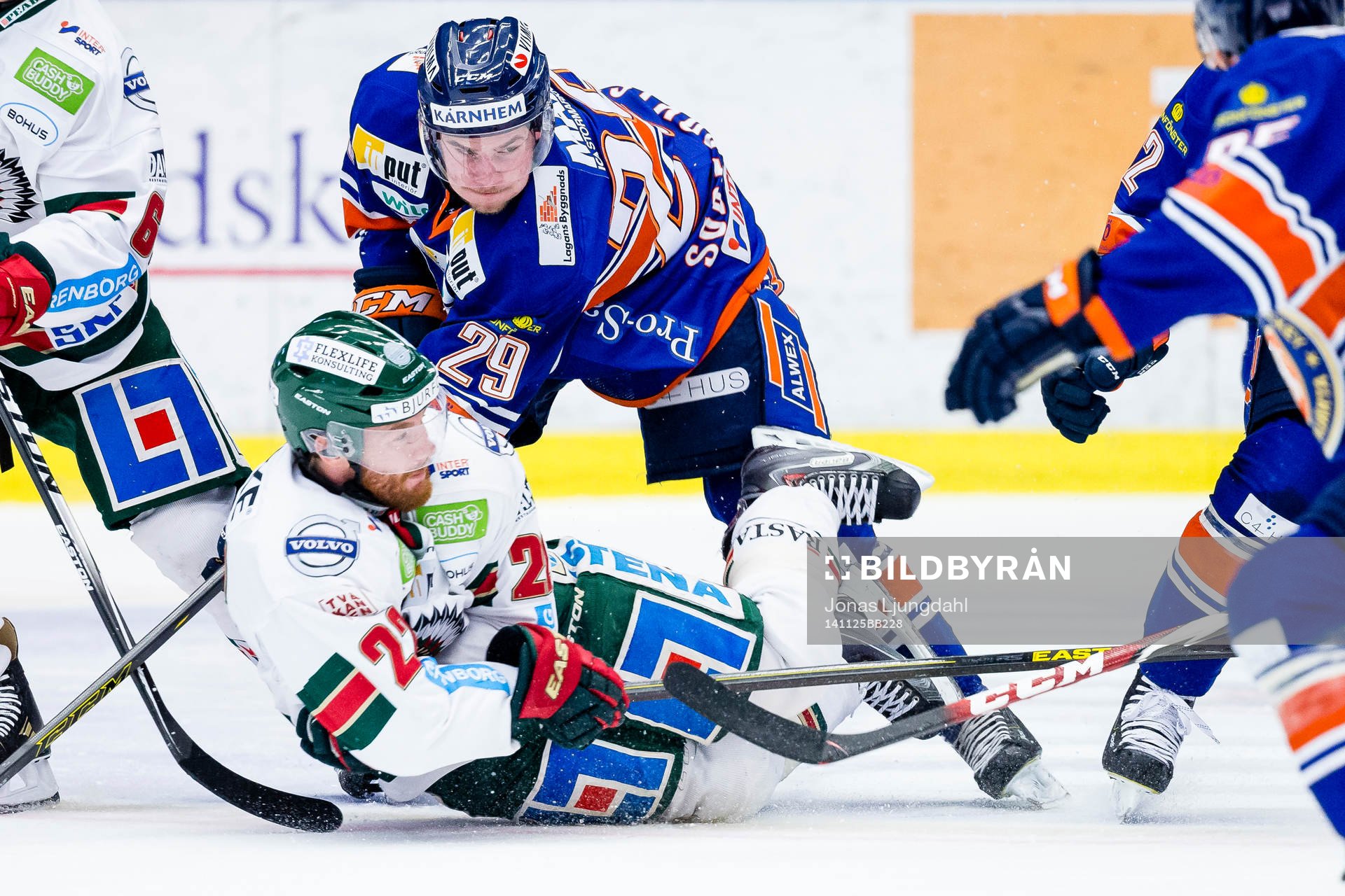 Frölundas Robin Figren faller
