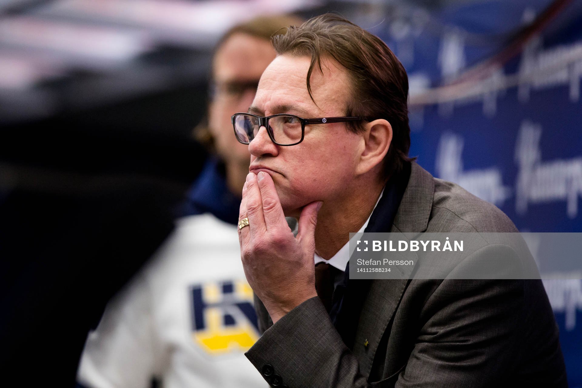 s assisterande tränare Fredrik Olausson