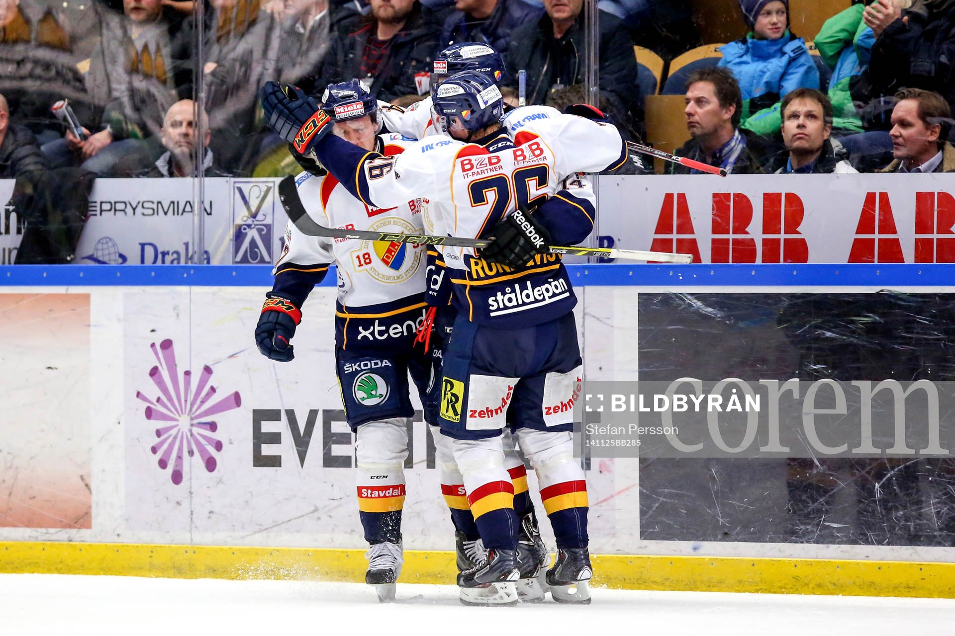Djurgårdens Alexander Fällström jublar