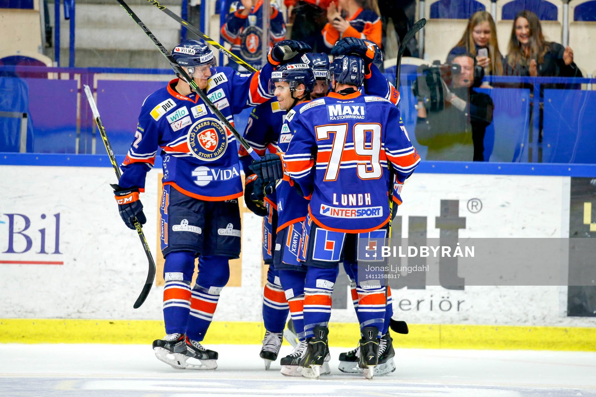 Växjös Teemu Laakso kvitterade till 1-1 och jublar