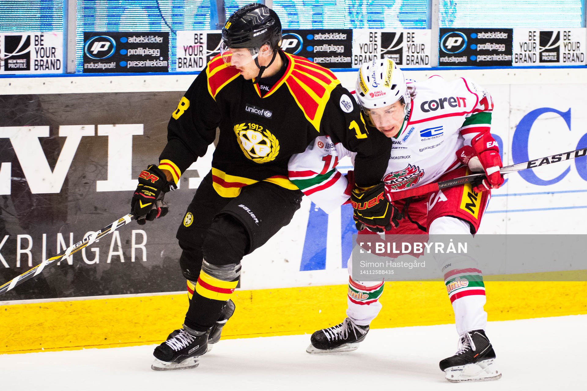 Brynäs Anton Rödin och Modos Albin Runesson