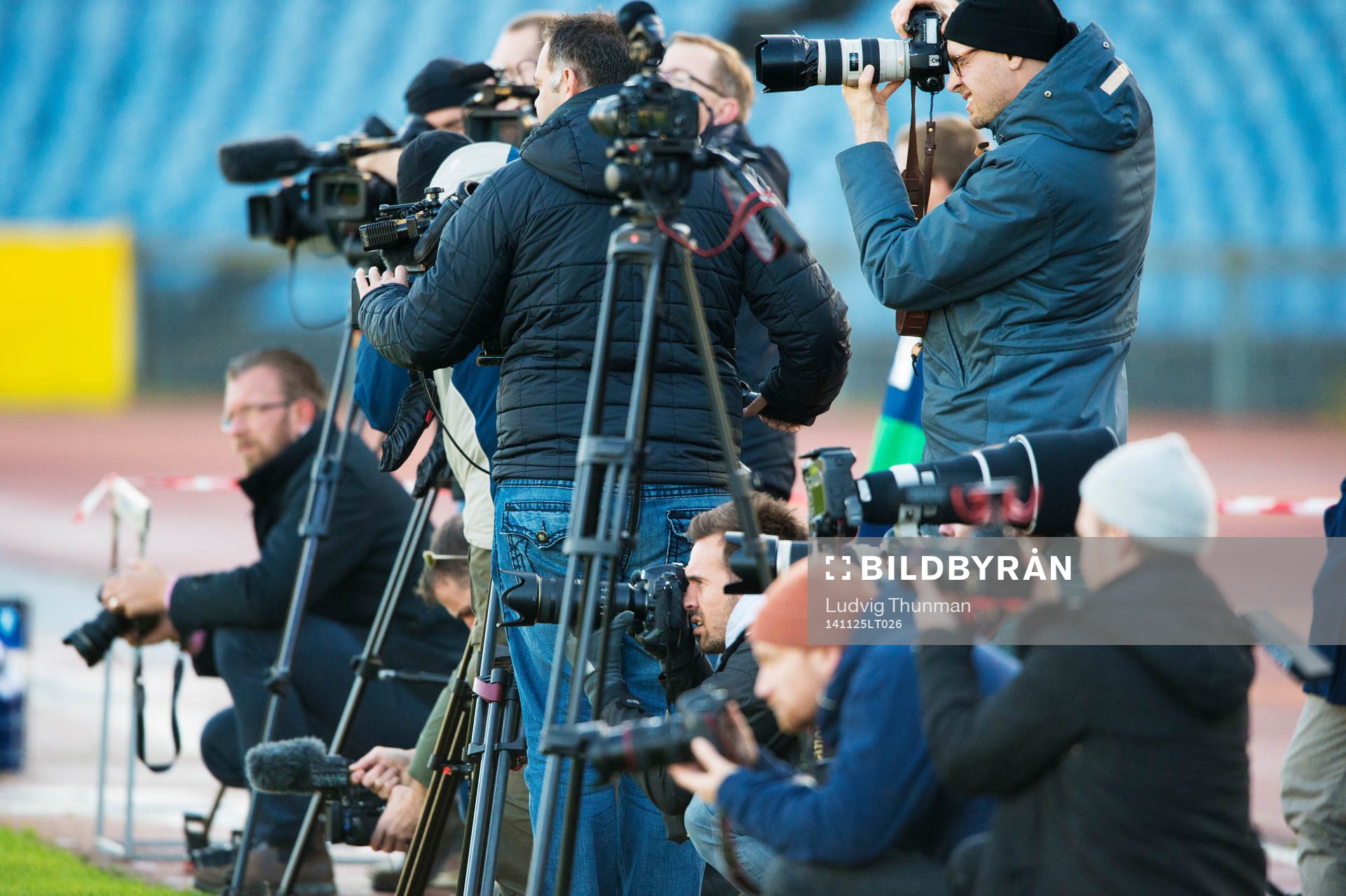 Media bevakar Malmö FFs träning den 25 november 2014 i Malmö. 