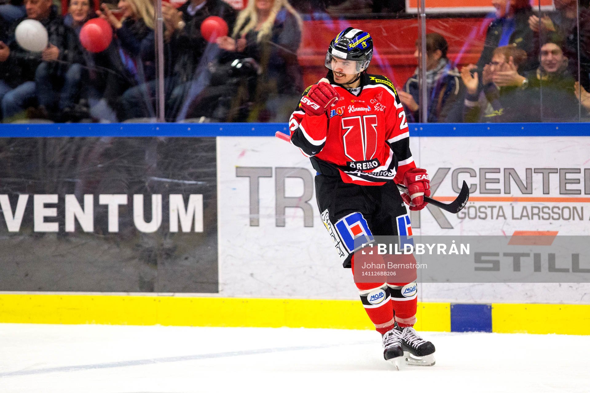Örebros Martin Johansson jublar