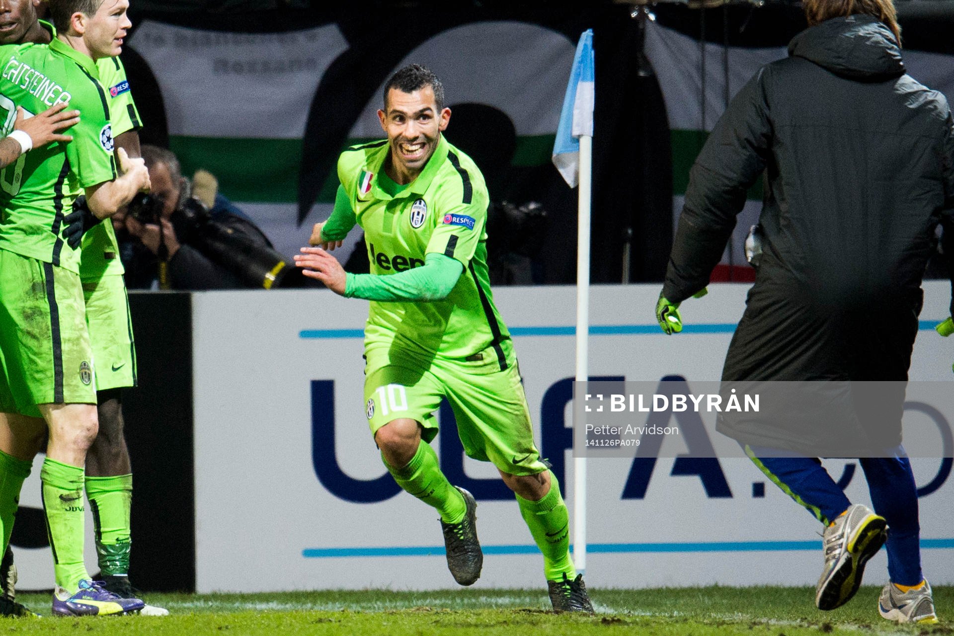 Juventus Carlos Tevez jublar