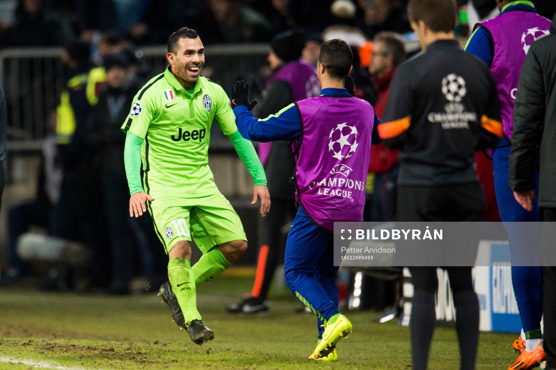 Juventus Carlos Tevez jublar