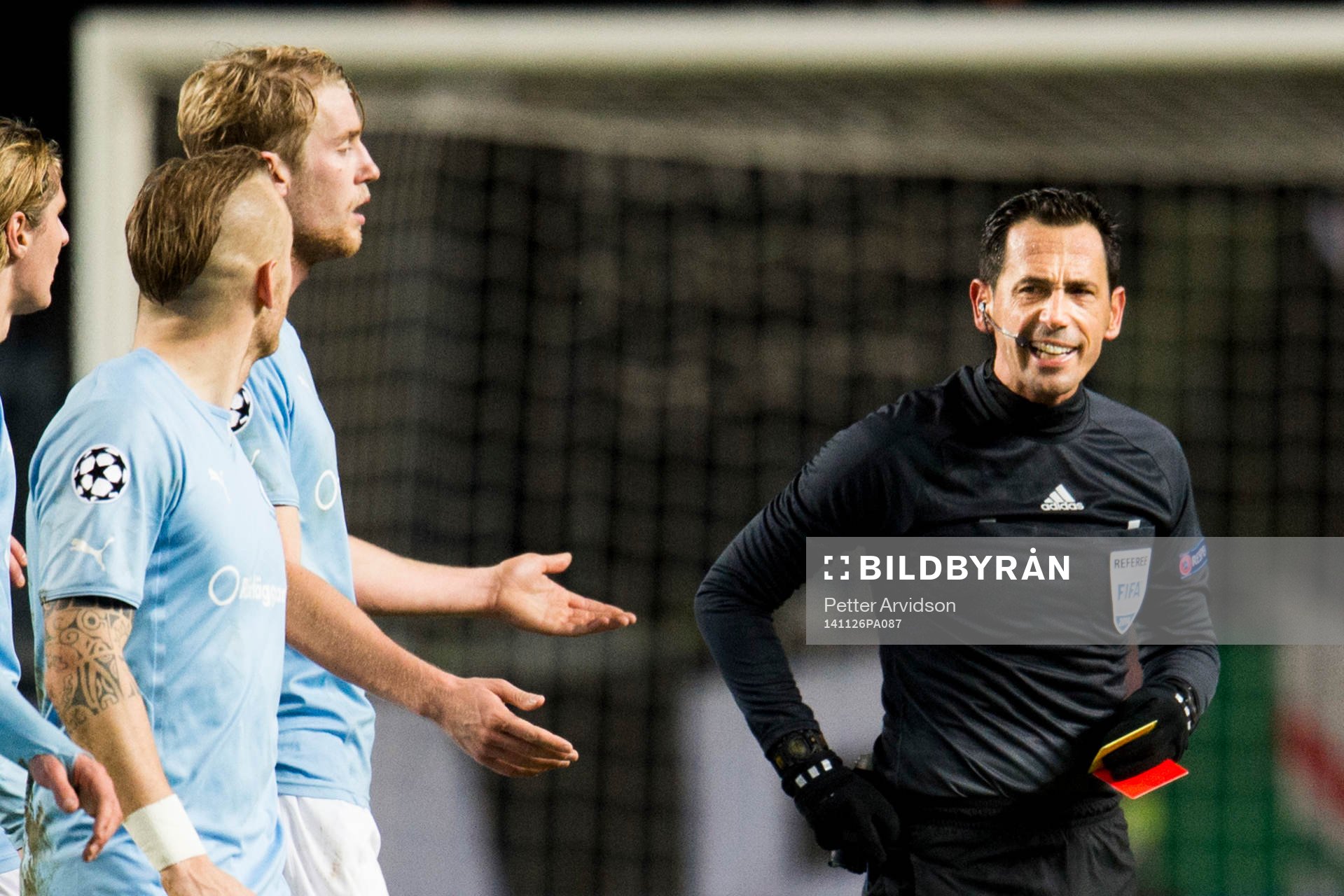 s Magnus Eriksson och Filip Helander kritiserar Domare