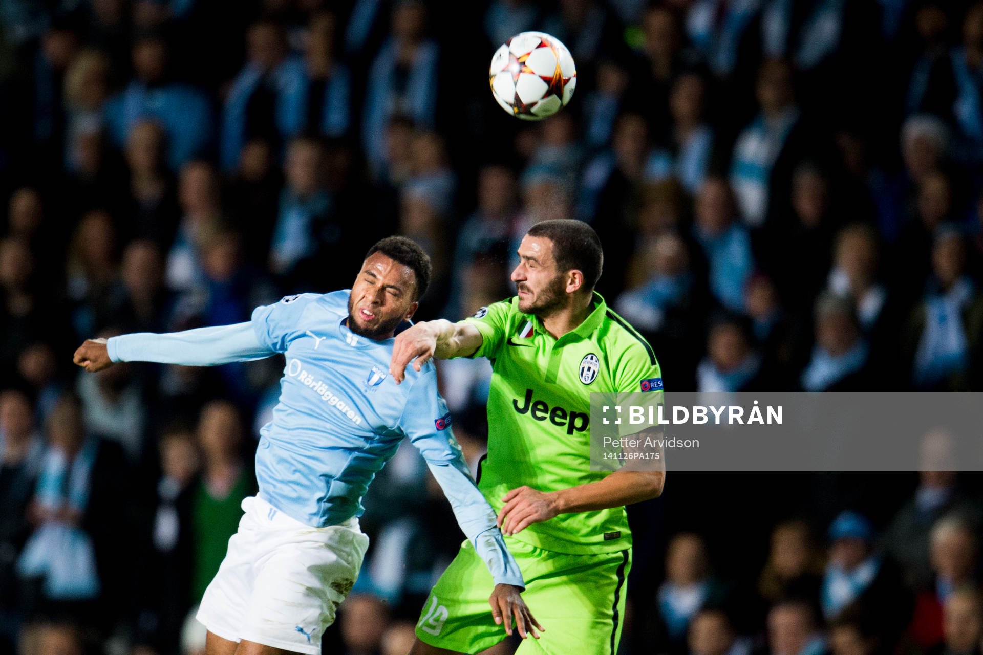 s Isaac Kiese Thelin i nickduell med Juventus Leonardo