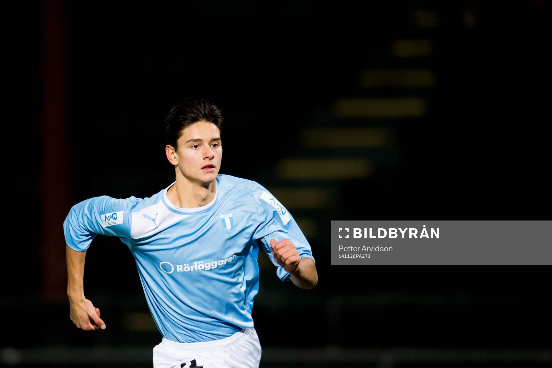 Malmö FFs Emin Karaman under fotbollsmatchen i UEFA Youth League mellan Malmö FF och Juventus den 26 november 2014 i Malmö.