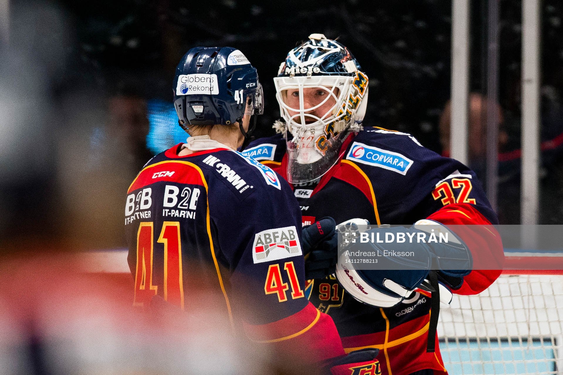 Djurgårdens målskytt Alexander Falk och målvakt Mikael