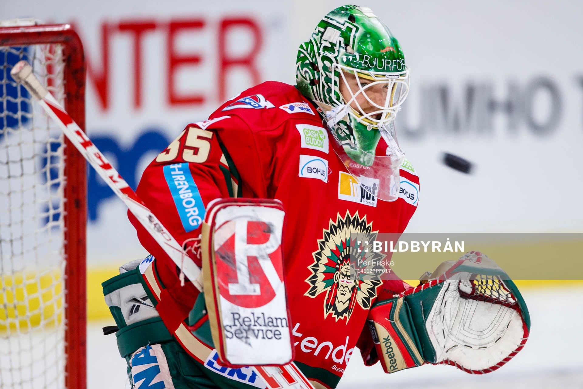 Frölundas målvakt Linus Fernström