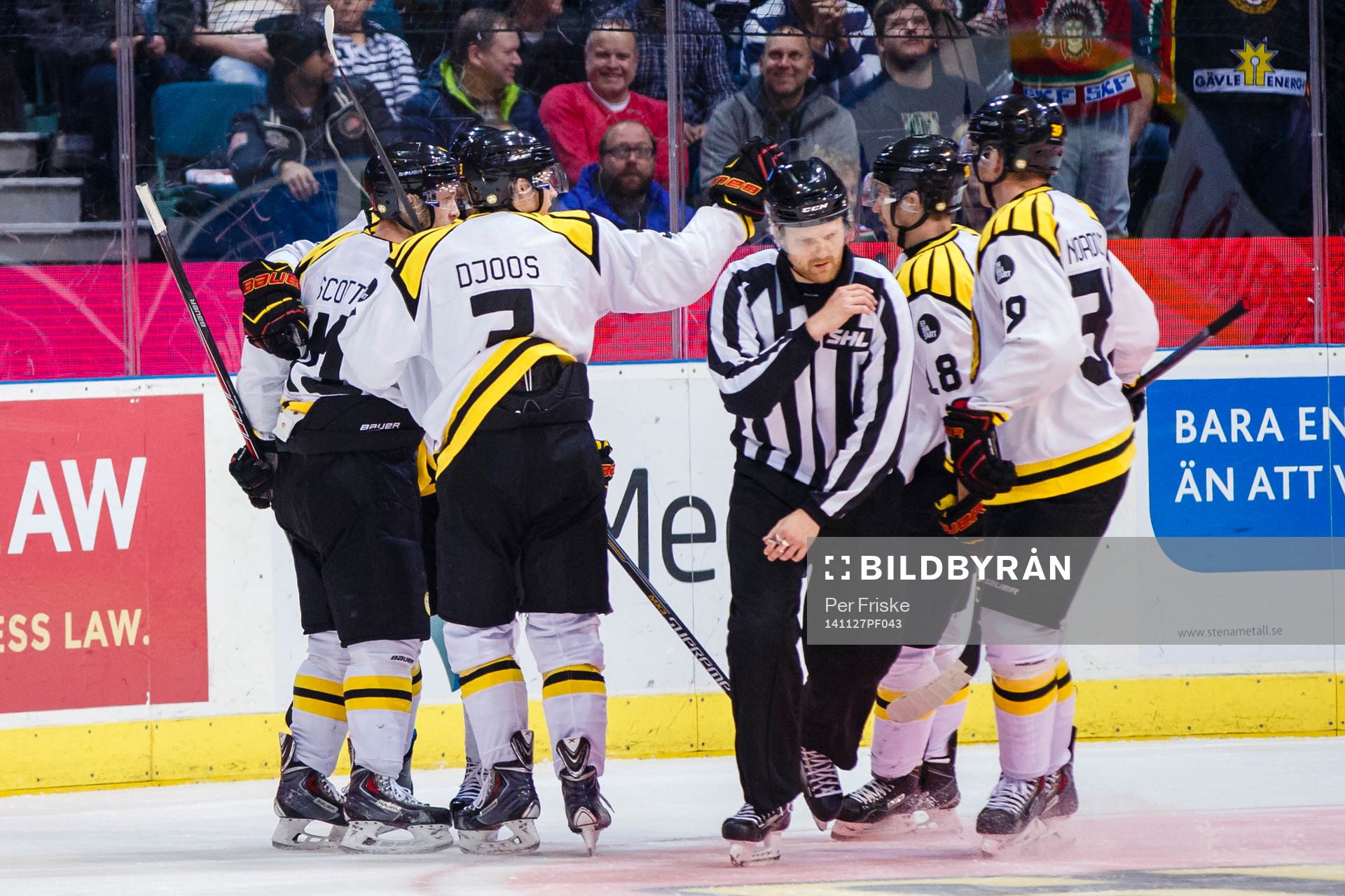 Brynäs spelare jublar
