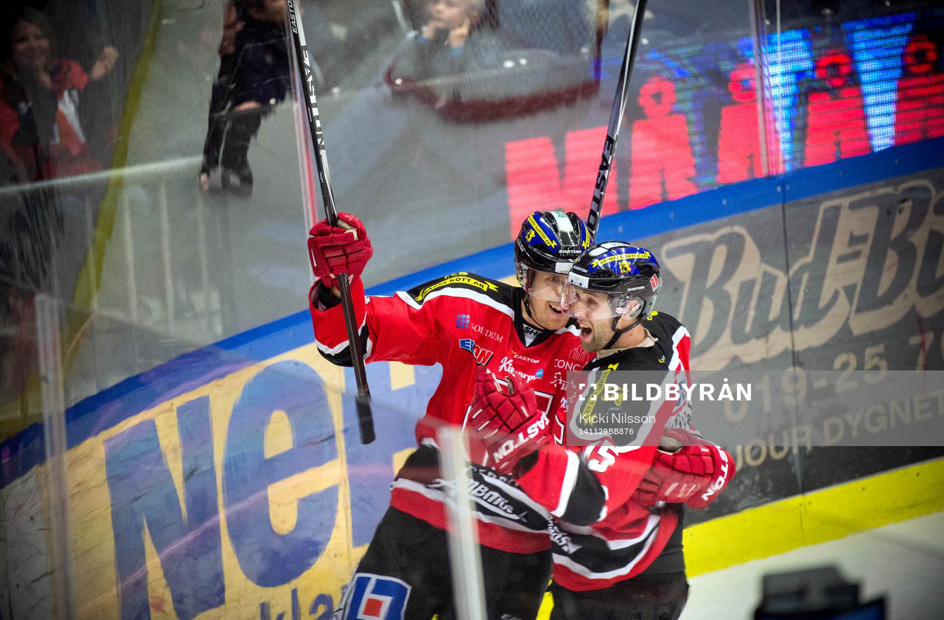 Örebros Henrik Löwdahl och Marko Antilla jublar
