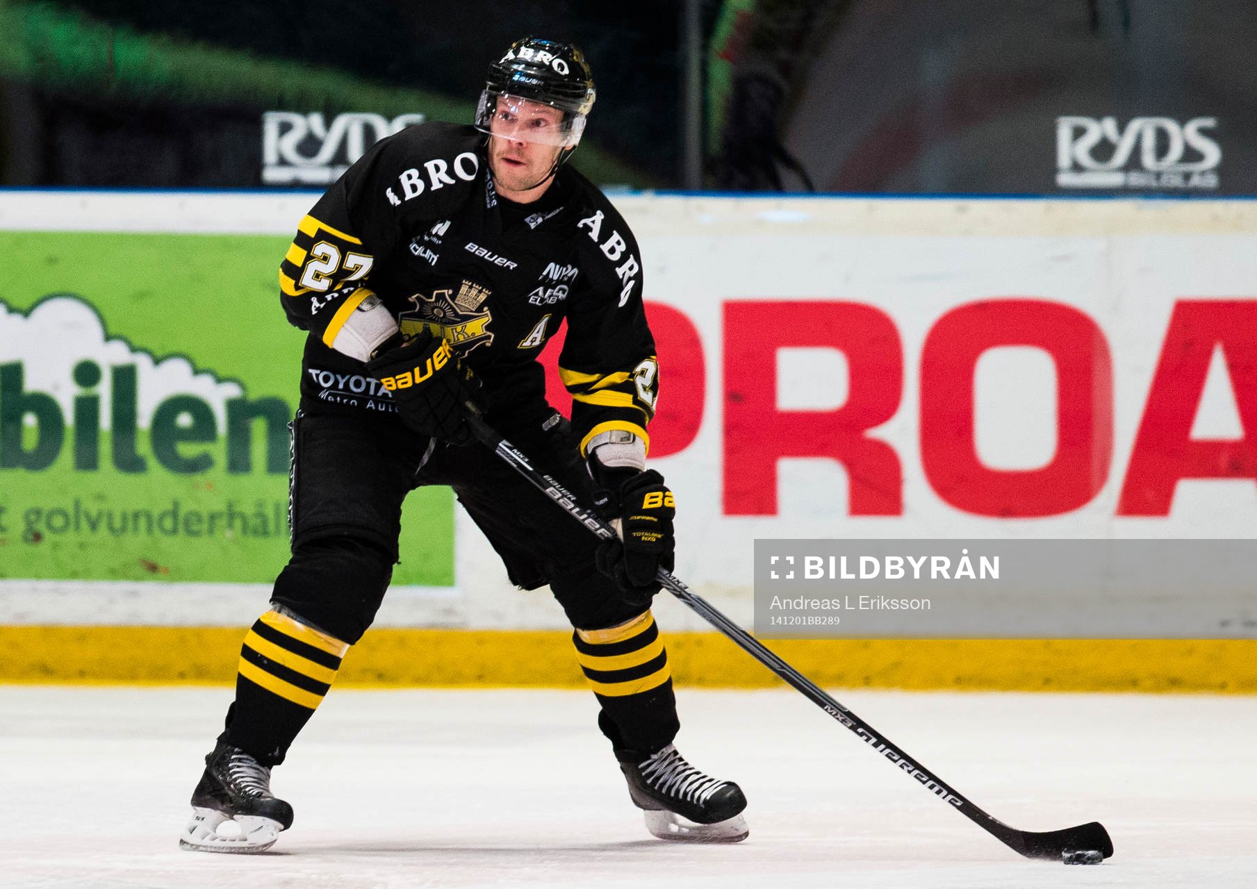 s Jordan Hendry