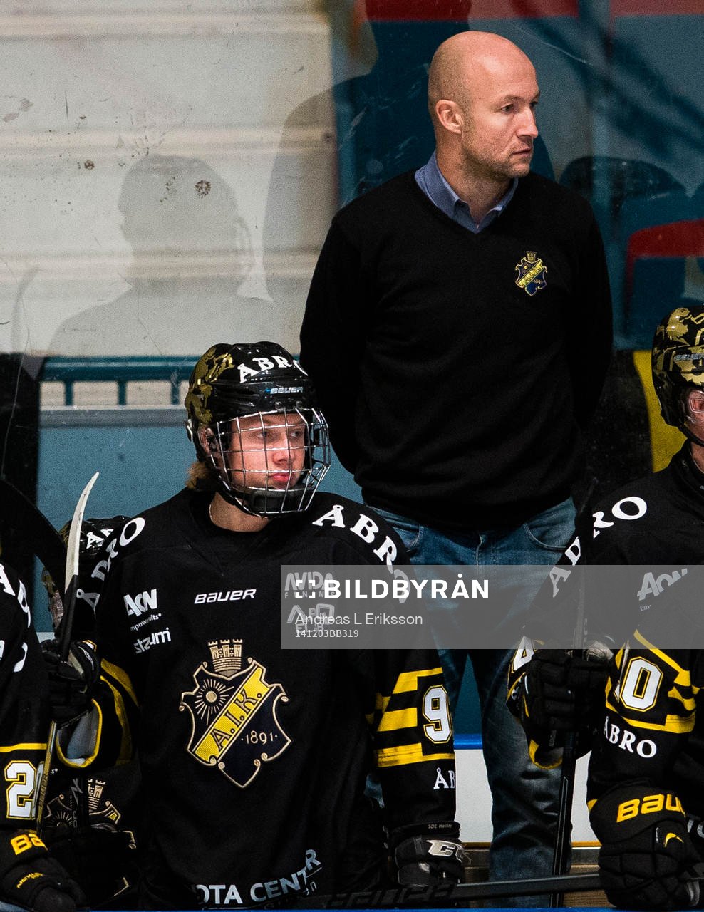 s Alexander Altelius Nylander och AIK:s assisterande