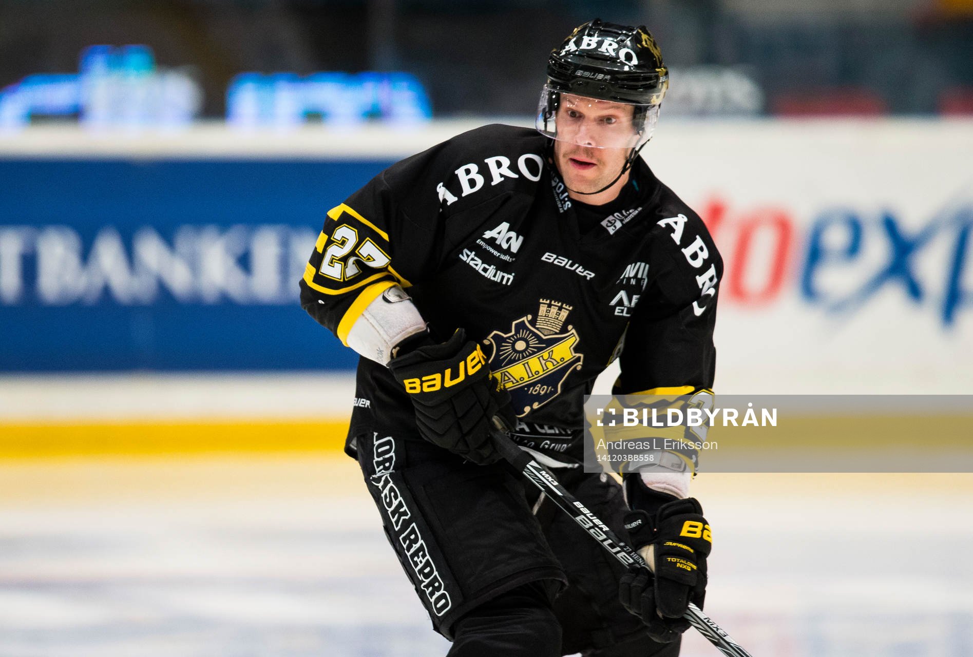 s Jordan Hendry