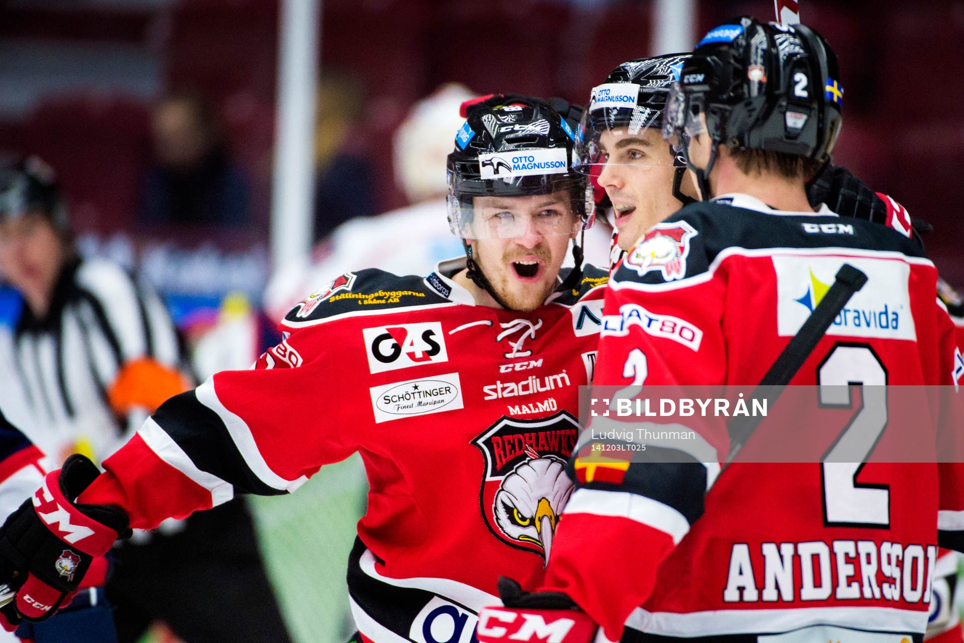 Malmö Redhawks Nicklas Jadeland (tv) jublar ihop med