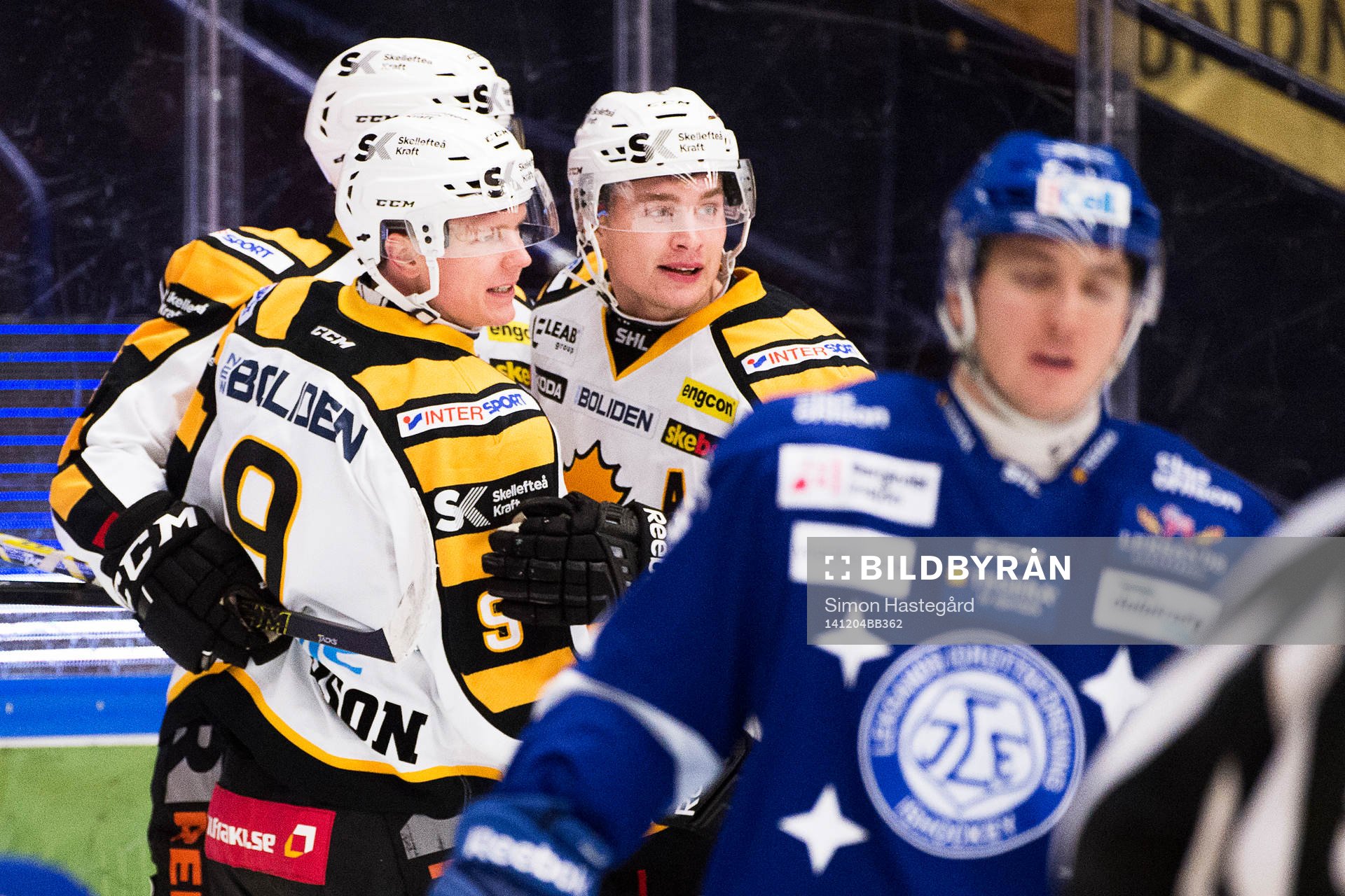Skellefteås Patrik Zackrisson och Adam Pettersson jublar