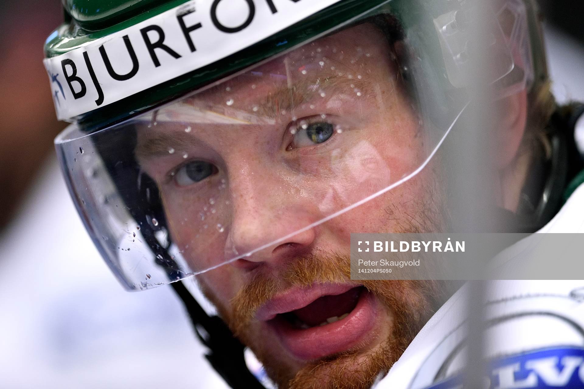 Frölundas Robin Figren på bänken