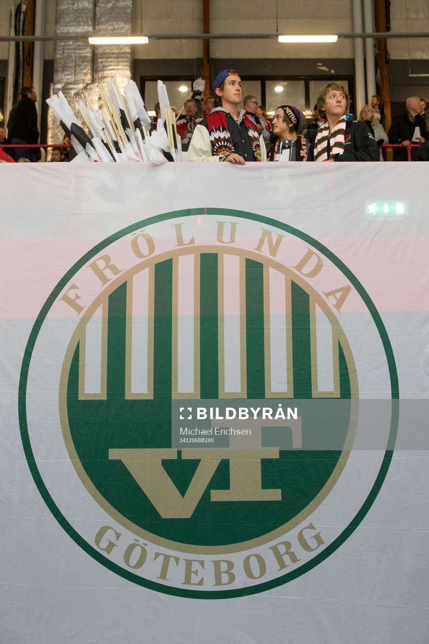 Banderoll med Frölundas gamla klubbmärke