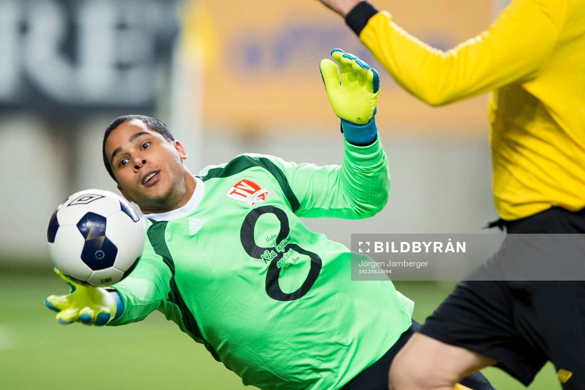 TV-lagets målvakt under Hedra Klas Ingessons fotbollsturnering den 6 december 2014 i Borås.