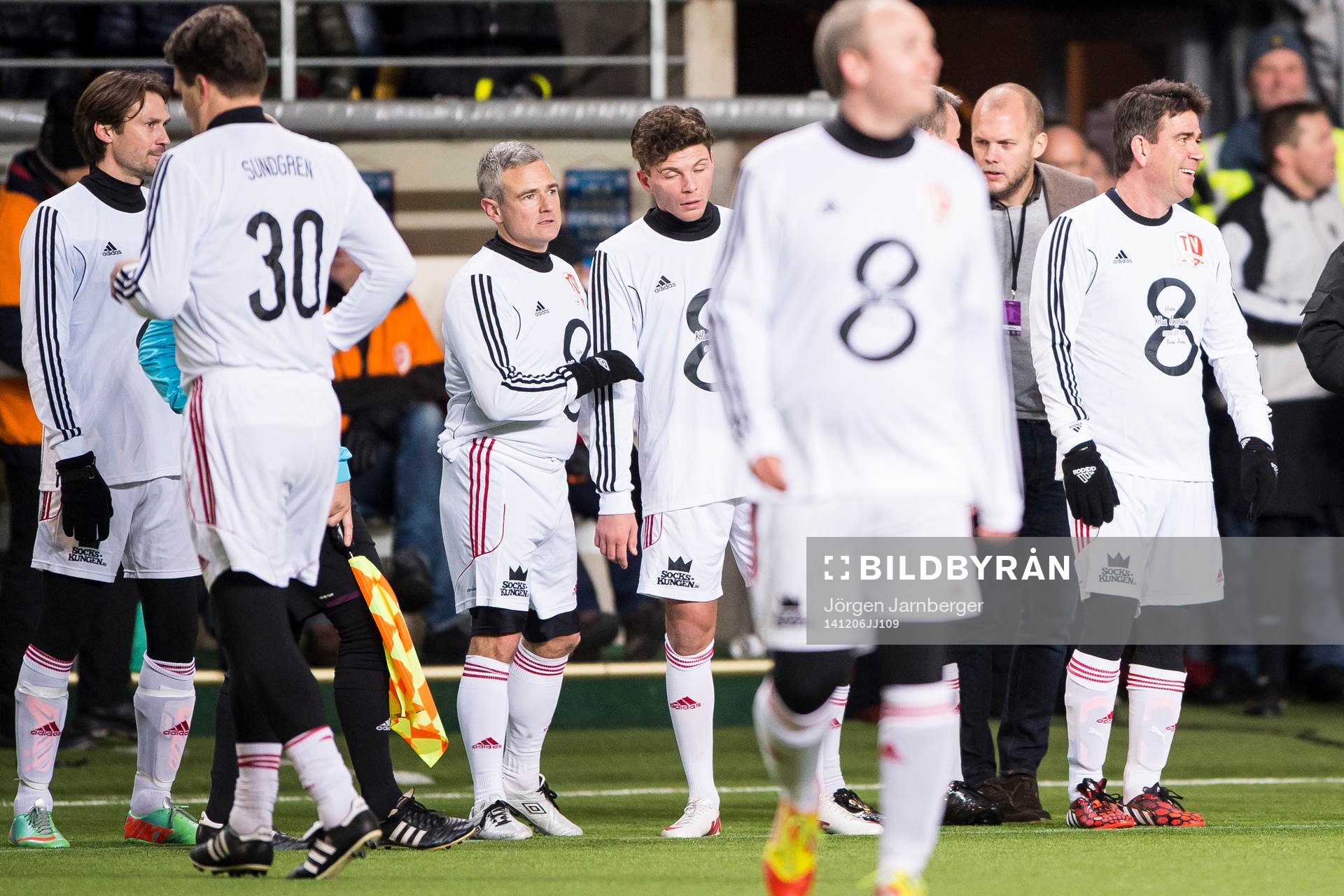 TV-lagets Patrik Ekwall skrattar under Hedra Klas Ingessons fotbollsturnering den 6 december 2014 i Borås.