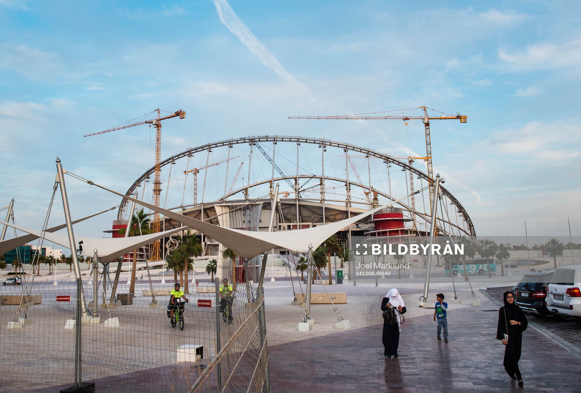 Khalifa International Stadium som renoveras den 6 december 2014 i Doha. Arenan kommer att användas under fotbolls-VM 2022.