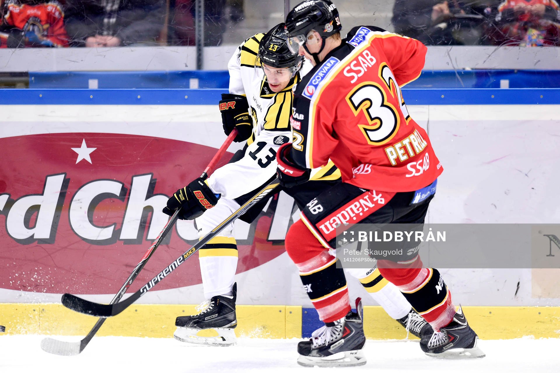 Brynäs Sondre Olden och Luleås Lennart Petrell