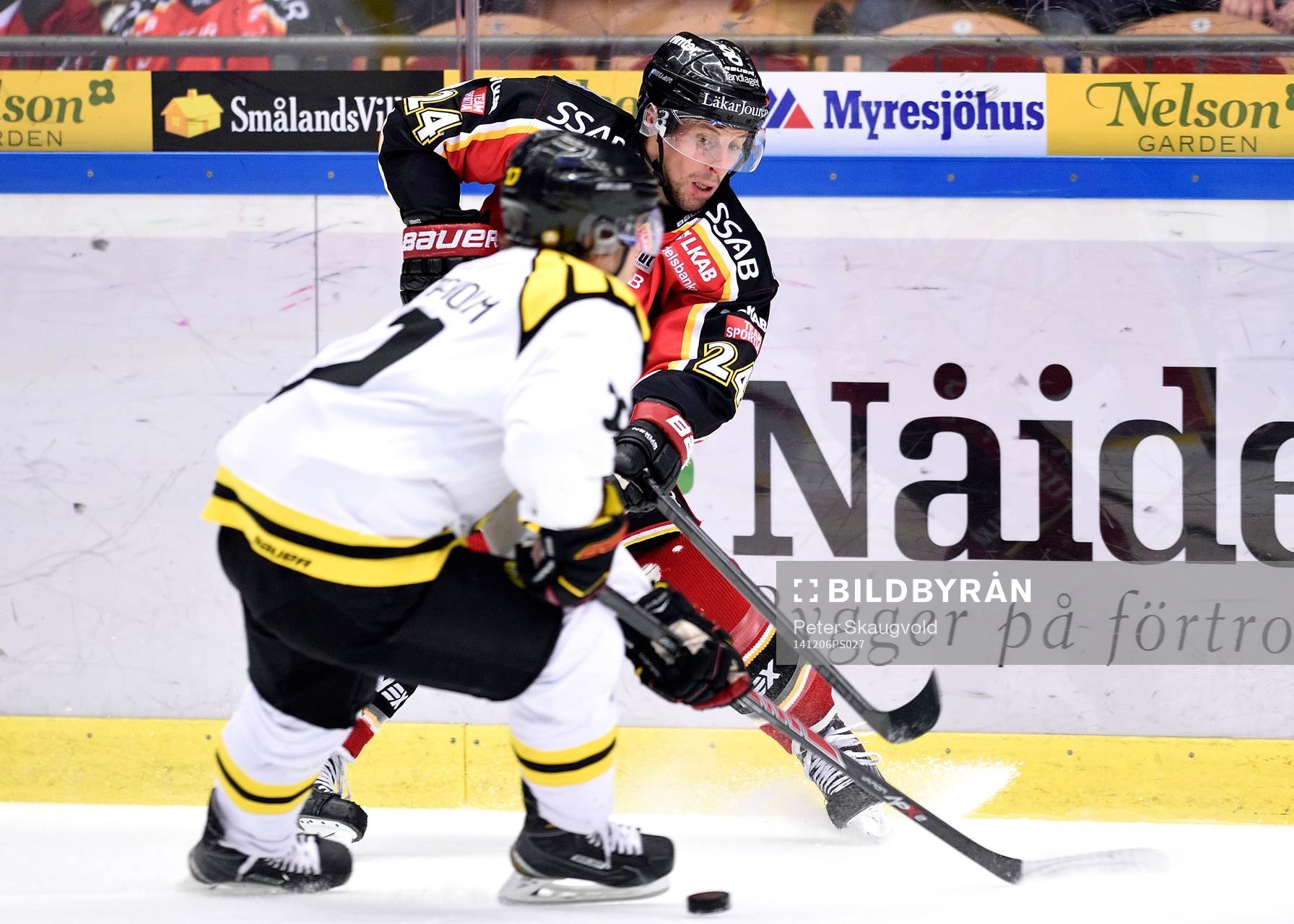 Luleås Cam Abbott med pucken
