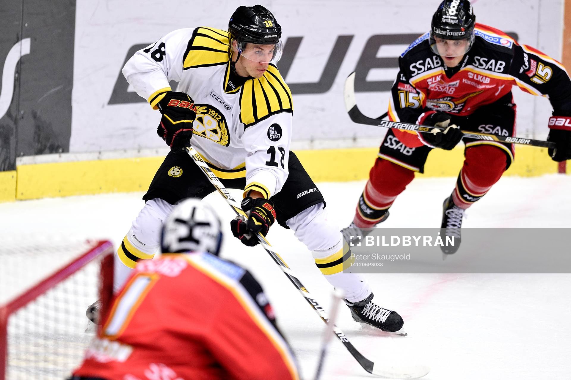 Brynäs Anton Rödin med pucken