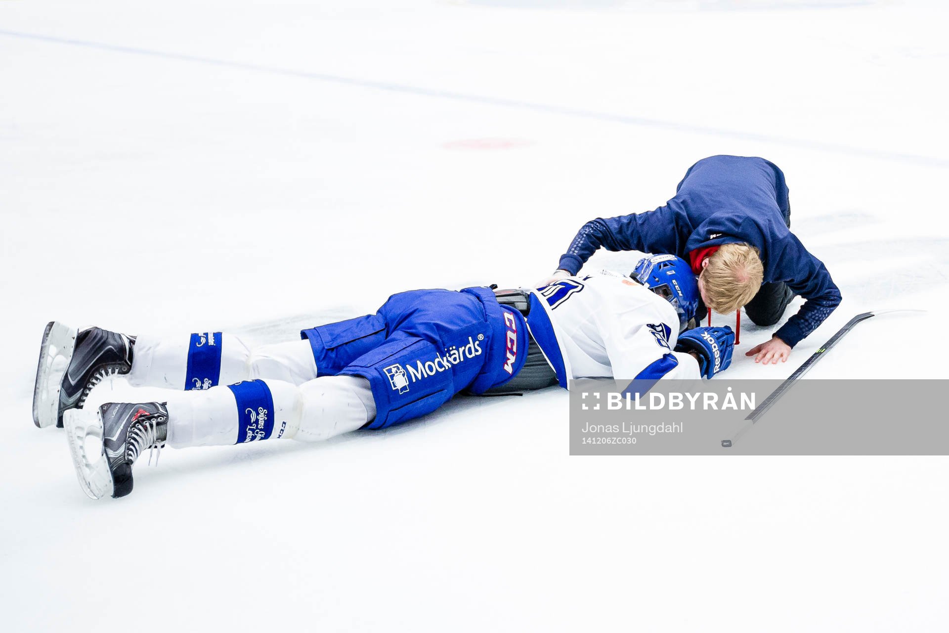 Leksands David Åslin blir liggande