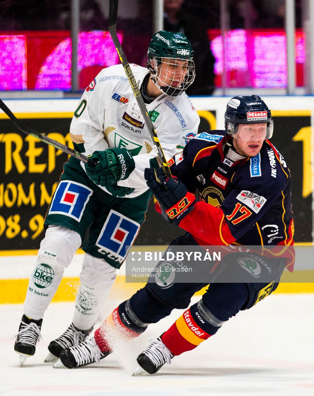 Färjestads Jakub Klepis och Djurgårdens Henrik Eriksson