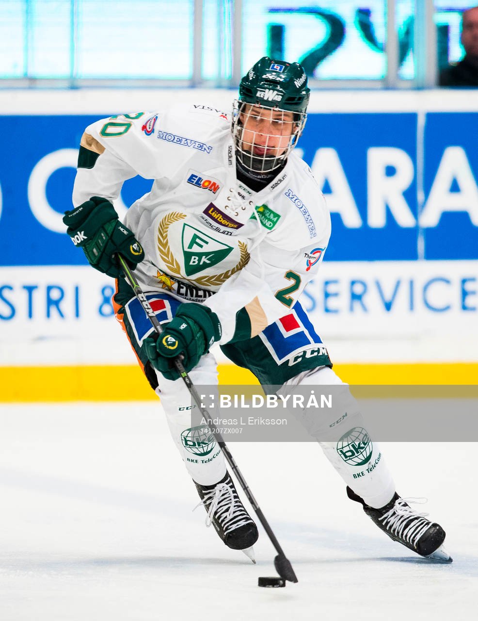 Färjestads Jakub Klepis med pucken