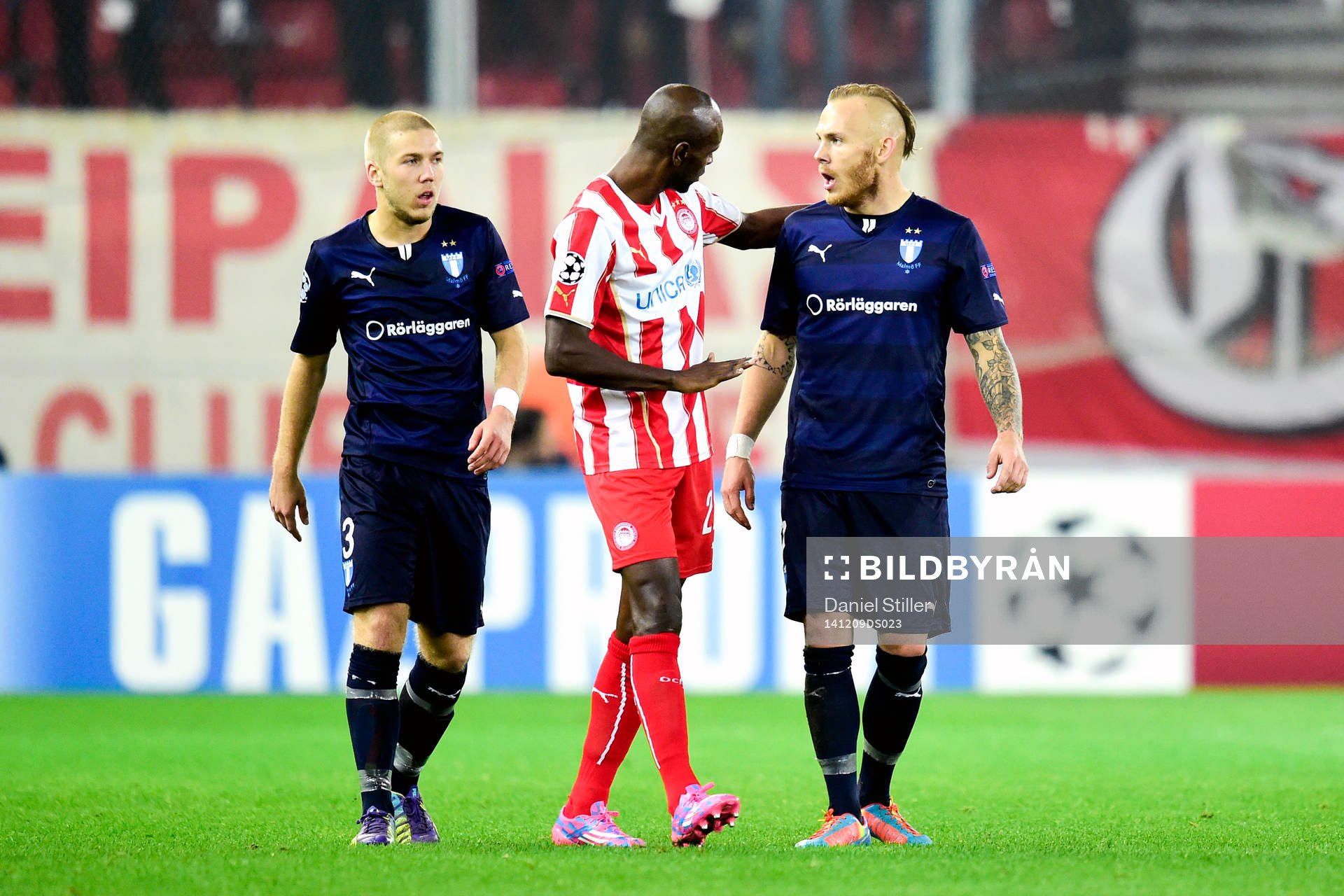 Malmö FFs Anton Tinnerholm Olympiakos Eric Abidal och