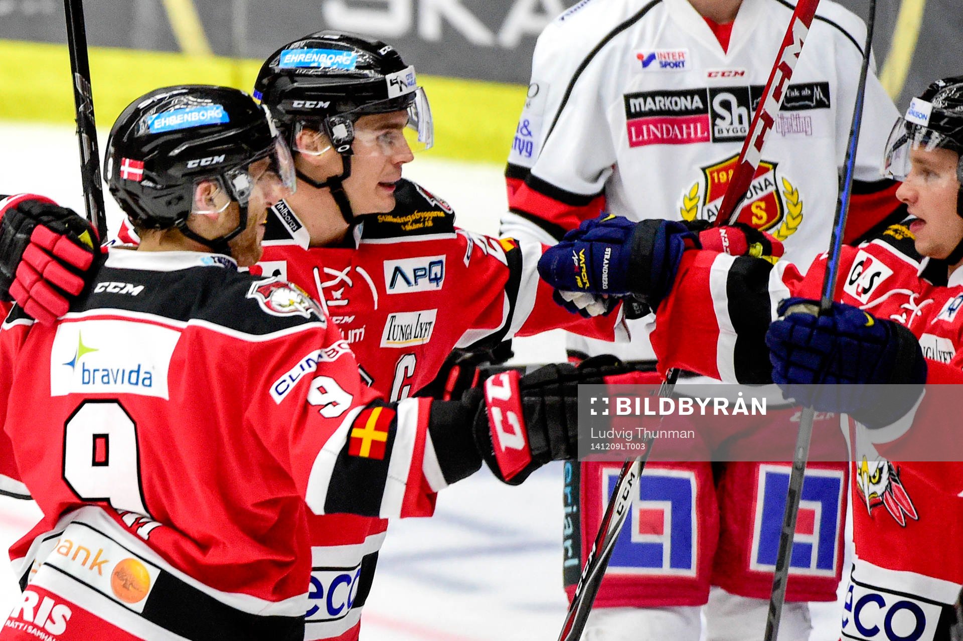 Malmö Redhawks Frederik Strom jublar