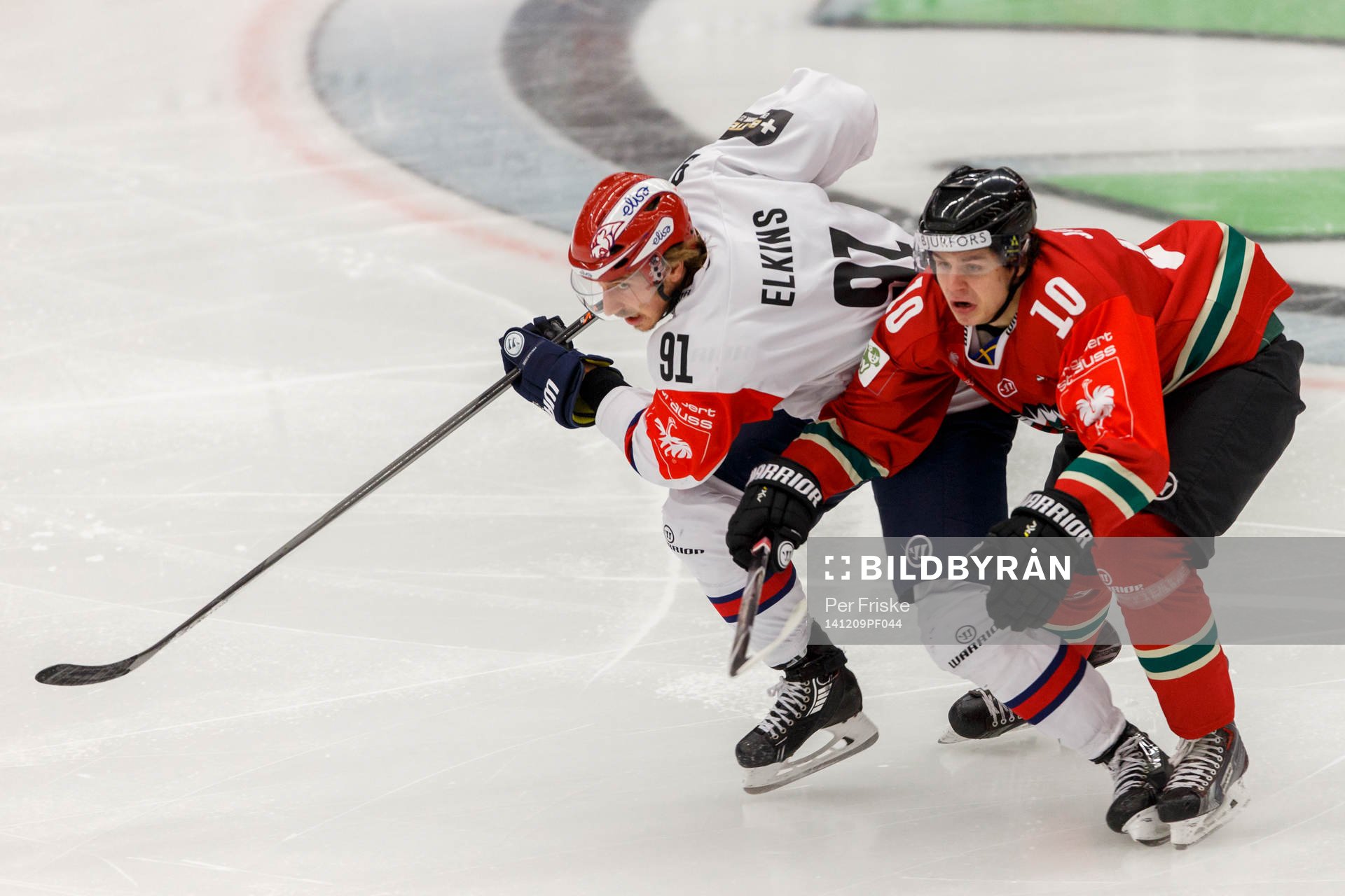 Helsingfors Corey Elkins och Frölundas Mattias Janmark