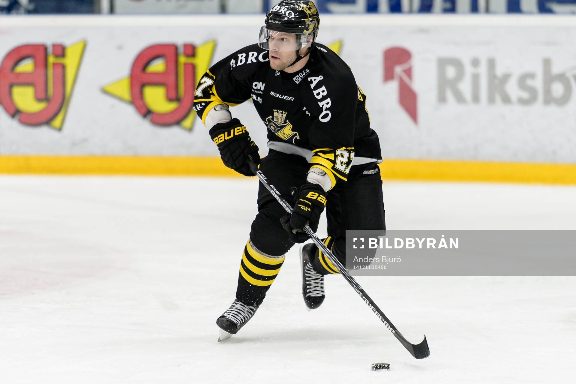 s Jordan Hendry
