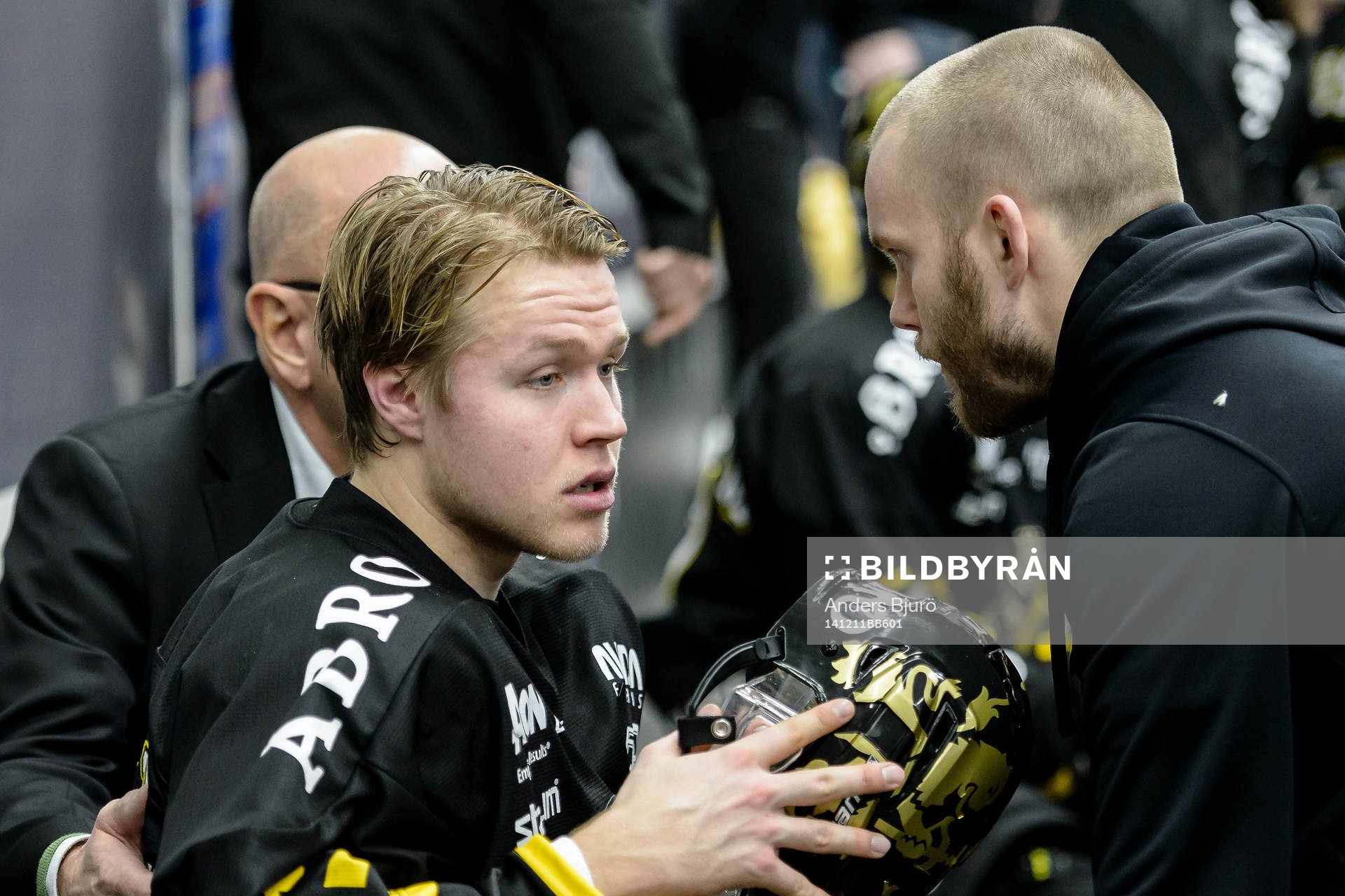 s Christopher Bengtsson ses om i båset