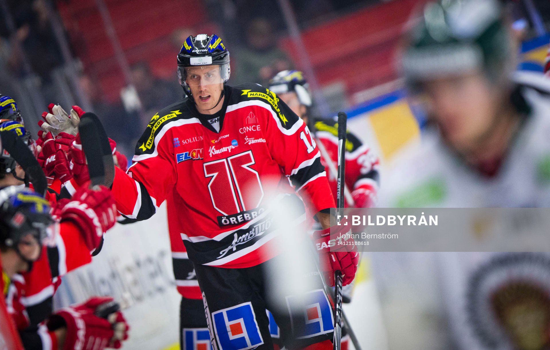 Örebros Ville Viitaluoma gör 4-3 och jublar med Örebros